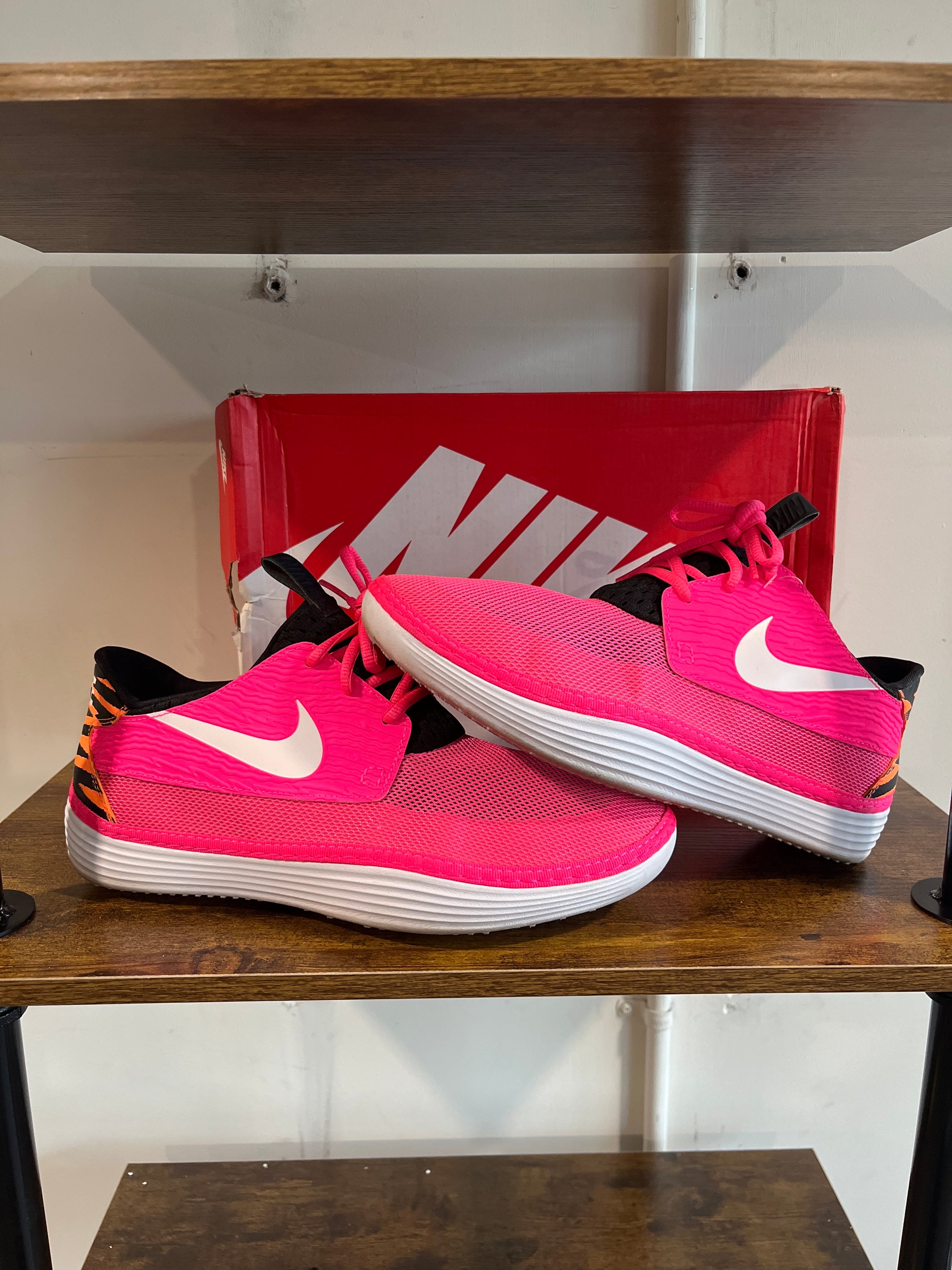 Nike Solarsoft Moccasin Pink