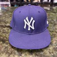 Yankees fitted cap no side patch