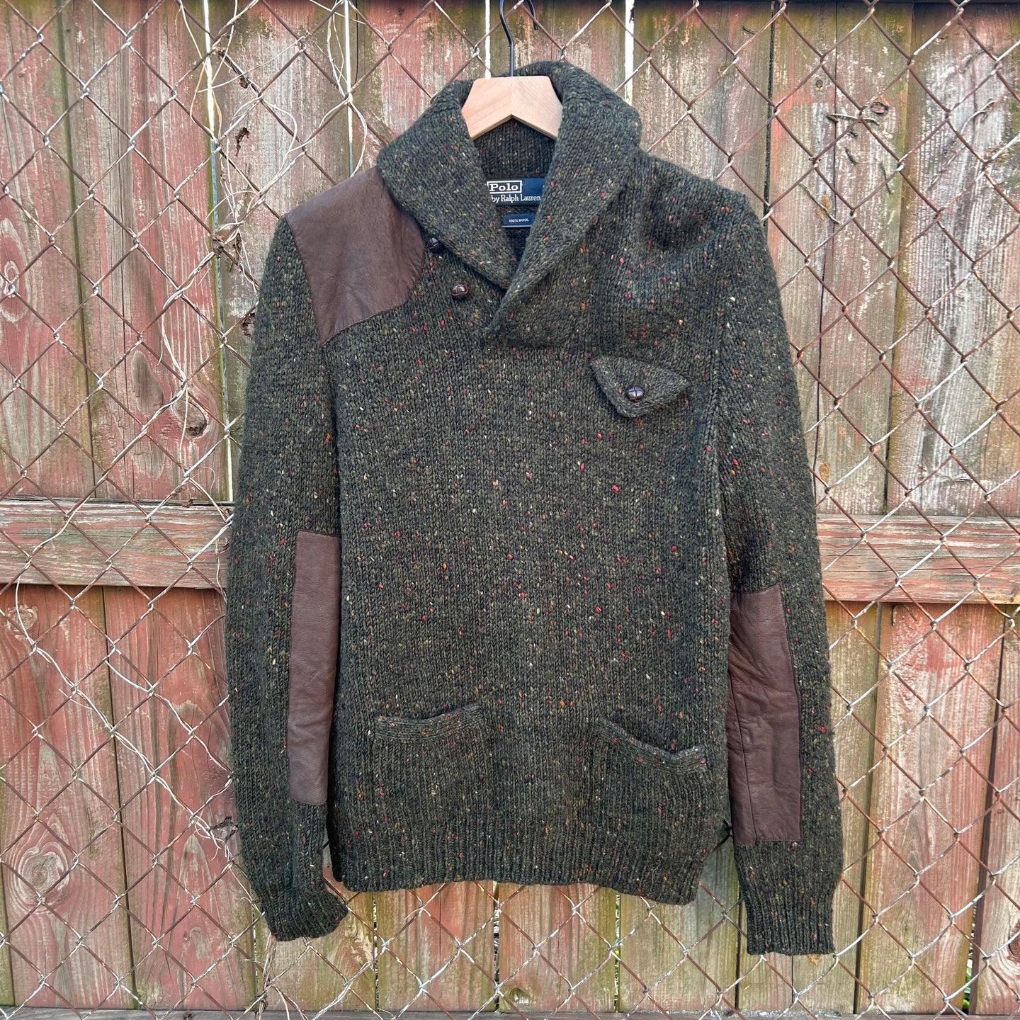 Polo field sweater