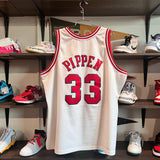 1997-98 Hardwood Classics Mitchell & Ness Scottie Pippen Basketball Jersey