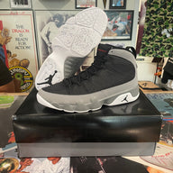 Air Jordan 9 Retro ‘Black and Particle Grey’
